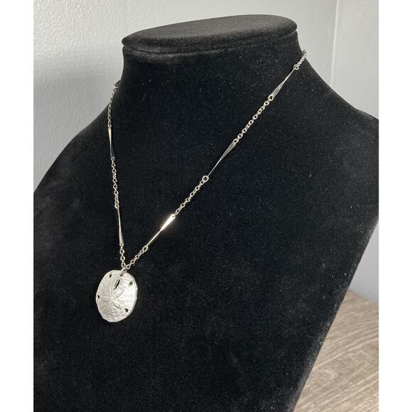 Yorkshire Vintage Sand Dollar Pendant Necklace Silvertone 90's 17” - Picture 3 of 8